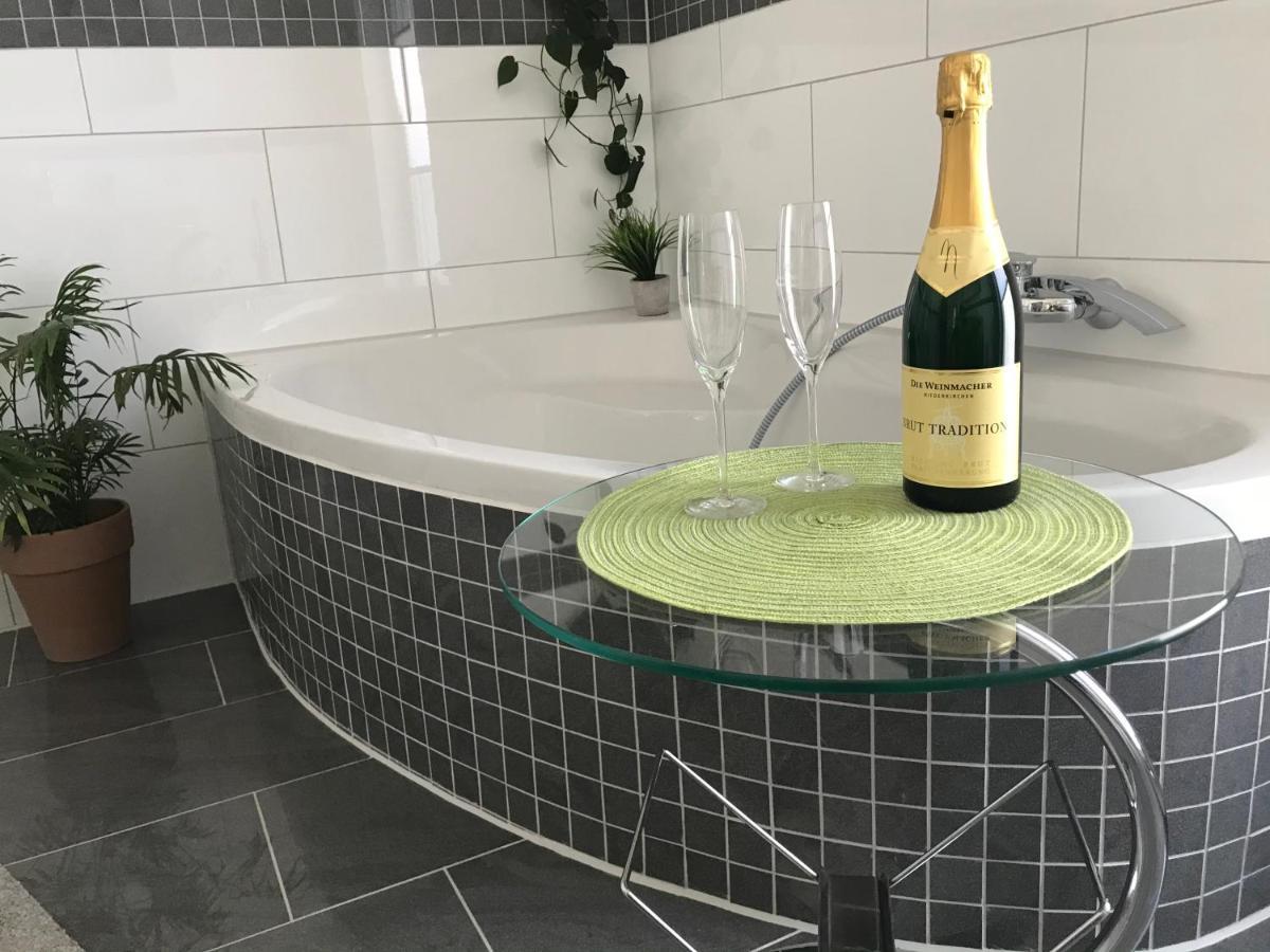 Ferienwohnung „Anhaide“ Woerth am Rhein Exterior foto